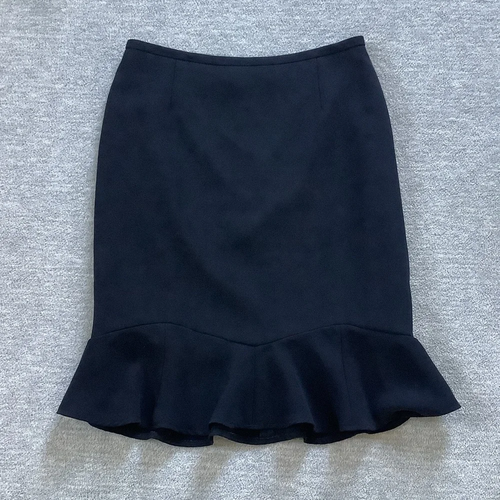 Office Siren Black Pencil Trumpet Ruffle Hem Skirt Sz. 8